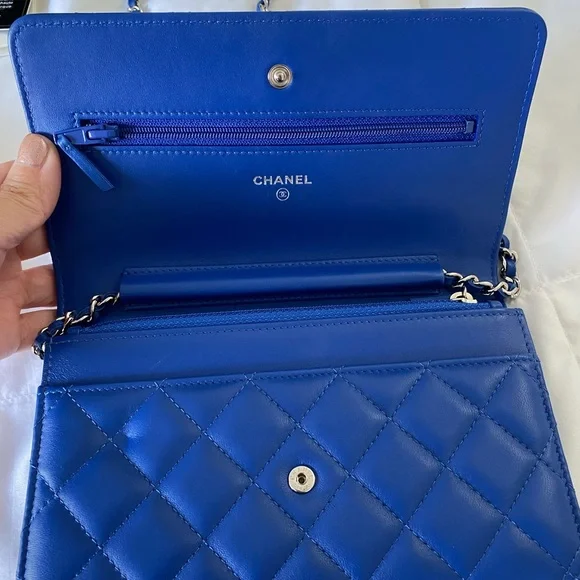 Beautiful royal blue Chanel Wallet on chain WOC 💙 - Picture 6 of 8